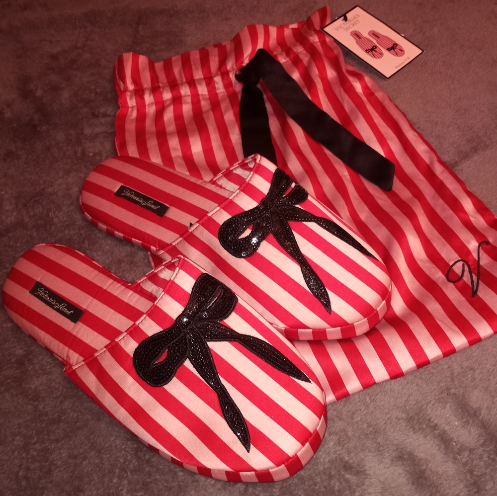 NWT Size 7/8 Victoria's Secret Iconic Red & Pink Strips W/ Sparkly Bow Slippers - Picture 10 of 16